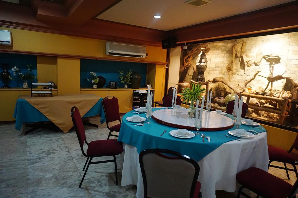 Grand City Hotel Inc. Cagayan de Oro Esterno foto